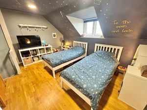 Photo 22- click for photo gallery